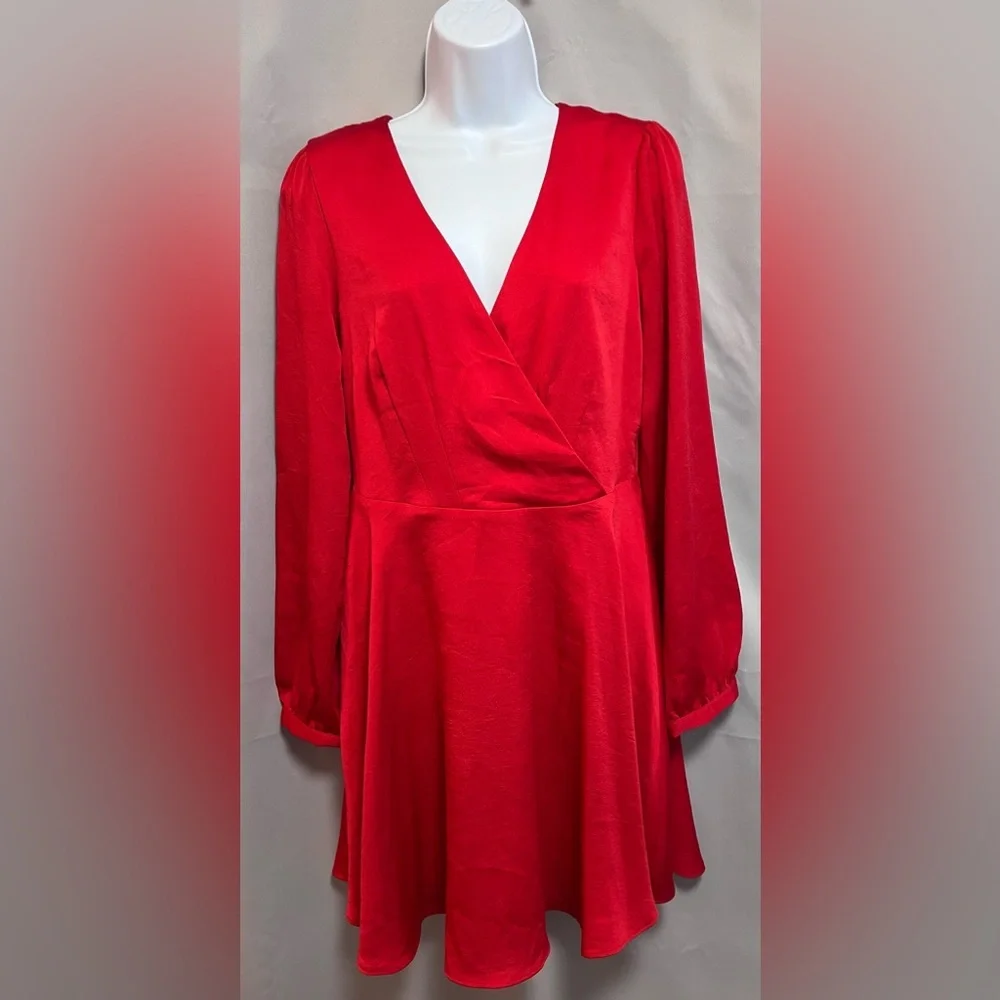 Express Women’sDress Bright Red,‎ Fit & Flare, Long Sleves  V-Neck Wrap Sz Small